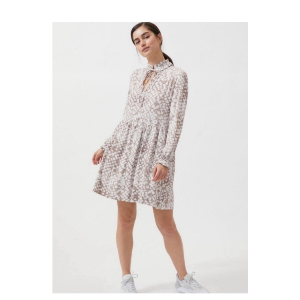 Aura Leopard Tan White Flowy Boho Mini Dress Women’s Size‎ S